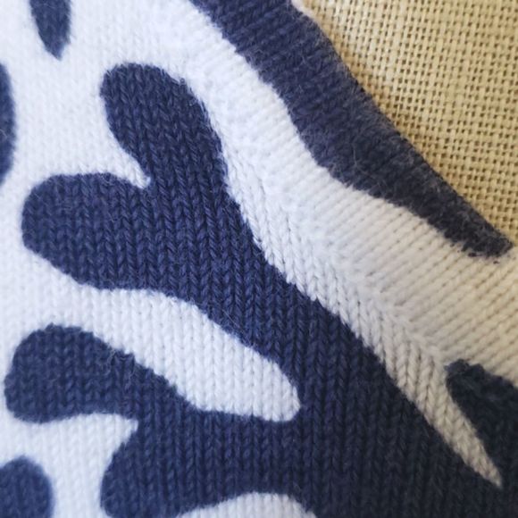 LILLY PULITZER Adelaide Vneck Cotton Sweater Navy Blue White Coral Pattern - Picture 7 of 11